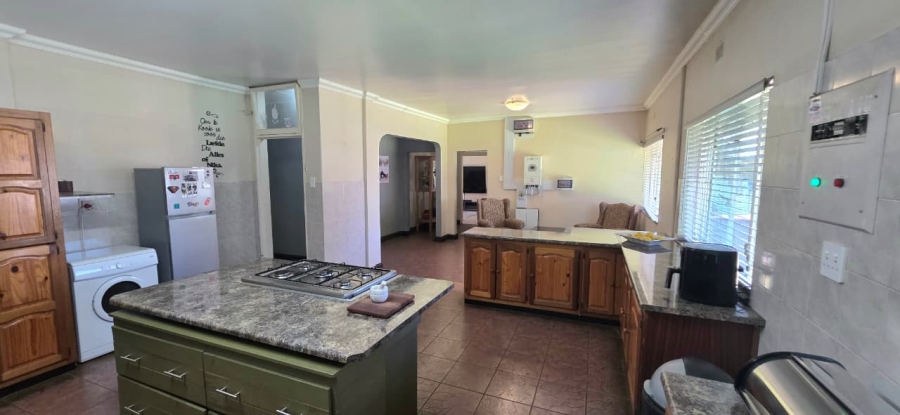 4 Bedroom Property for Sale in Naudeville Free State